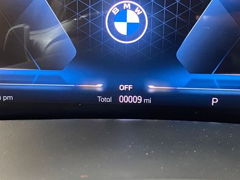 Used 2026 BMW X5 sDrive40i w/ Premium Package image 19