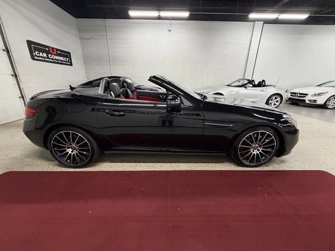 Used 2018 Mercedes-Benz SLC 300 image 9