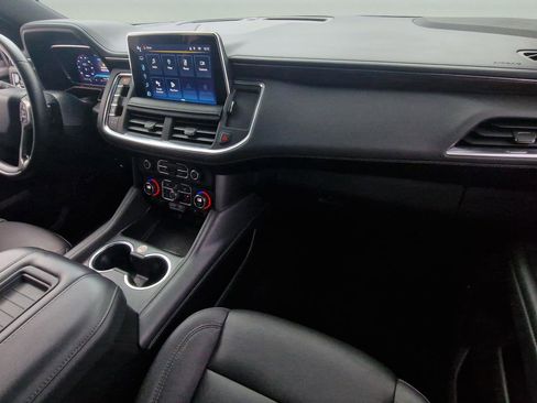 Used 2023 Chevrolet Suburban LT image 29