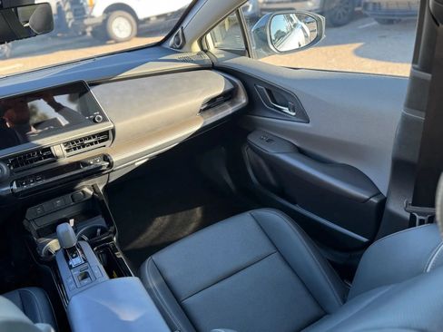 Used 2024 Toyota Prius Limited w/ Limited Premium Package FWD image 19