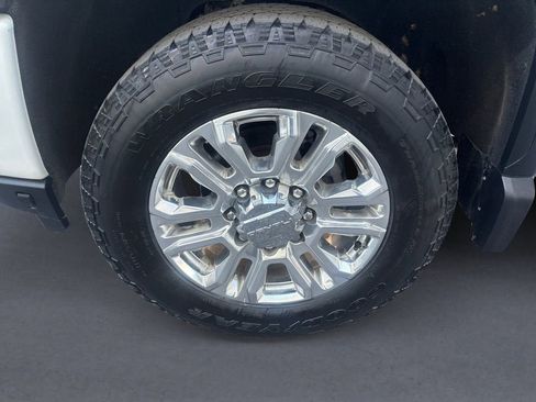 Used 2021 GMC Sierra 2500 Denali w/ Denali Ultimate Package image 9