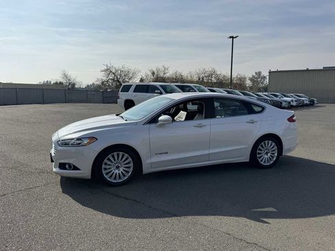 Used 2015 Ford Fusion SE w/ Equipment Group 502A image 6
