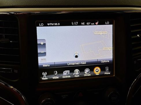 Used 2017 Jeep Grand Cherokee Limited image 16