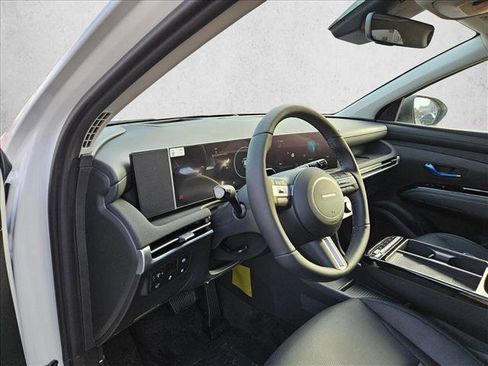 New 2026 Hyundai Tucson Limited image 3