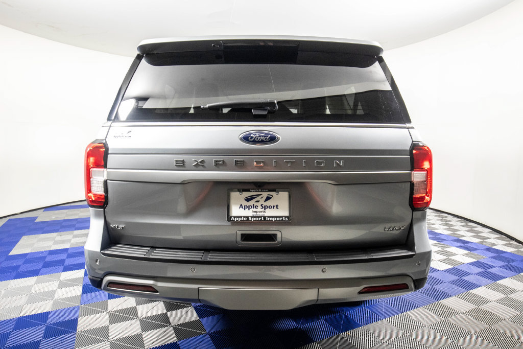 Used 2024 Ford Expedition Max XLT RWD image 5