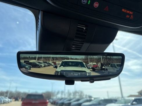 New 2026 Chevrolet Traverse Z71 w/ Driver Confidence Package image 32