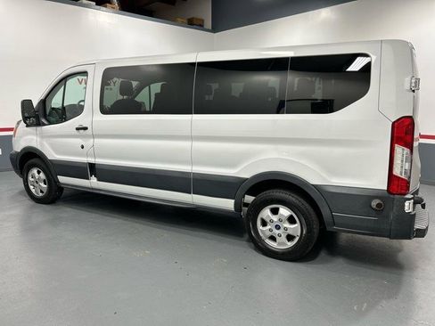 Used 2018 Ford Transit 350 XLT image 4