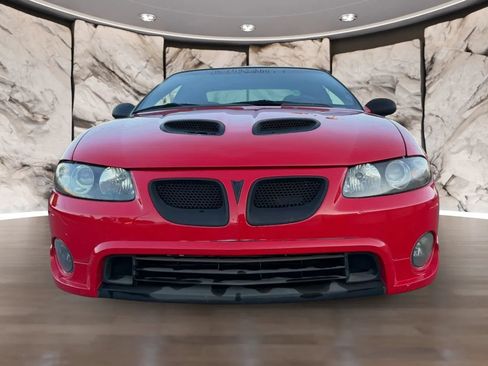 Used 2006 Pontiac GTO RWD image 2