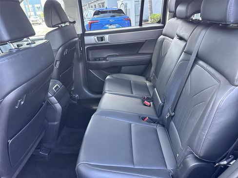 Used 2025 Hyundai Santa Fe SEL AWD/4WD image 21