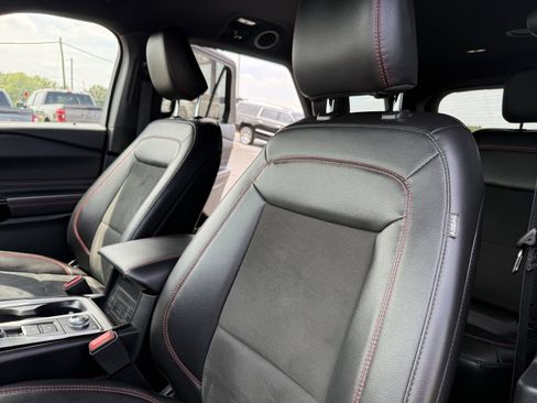 Used 2022 Ford Explorer ST-Line w/ Class IV Trailer Tow Package image 17