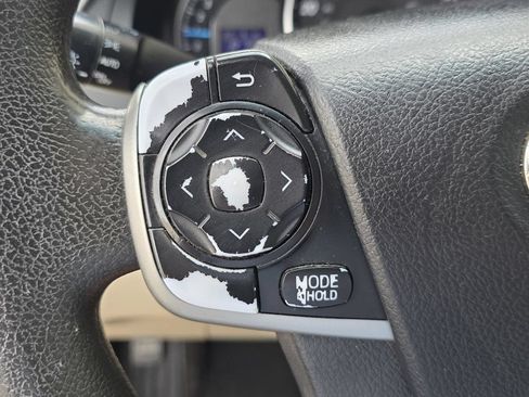 Used 2014 Toyota Camry LE FWD image 18