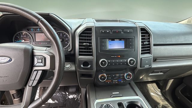 Used 2018 Ford Expedition Max XLT w/ Equipment Group 201A AWD/4WD image 11