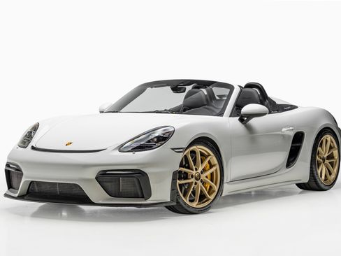 Used 2020 Porsche 718 Boxster Spyder RWD image 4