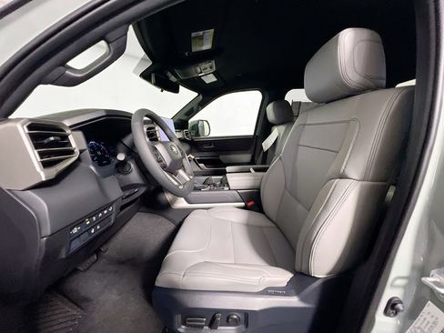 New 2026 Toyota Tundra Limited AWD/4WD image 14
