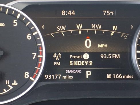 Used 2022 Nissan Pathfinder SL FWD image 16