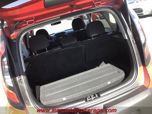 Used 2015 Kia Soul + image 18