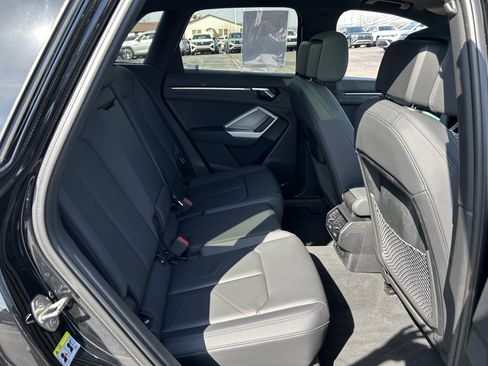 Used 2024 Audi Q3 2.0T Premium Plus image 25