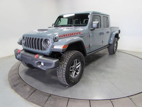New 2026 Jeep Gladiator Mojave AWD/4WD image 3