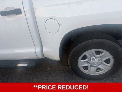 Used 2020 Toyota Tundra SR5 w/ SR5 Upgrade Package AWD/4WD image 2