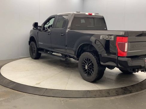 Used 2022 Ford F250 Lariat w/ Black Appearance Package AWD/4WD image 3