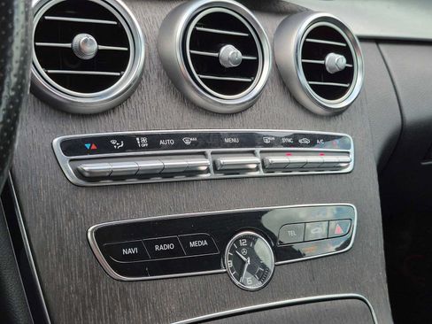Used 2019 Mercedes-Benz C 300 Sedan image 26