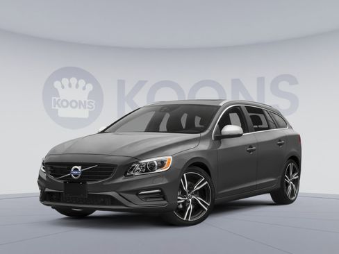 Used 2018 Volvo V60 T5 Dynamic w/ Protection Package image 1
