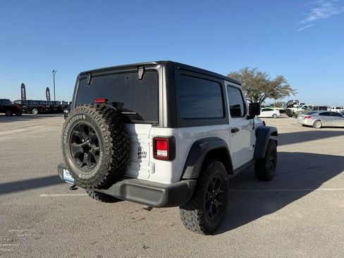 Used 2022 Jeep Wrangler Willys image 6