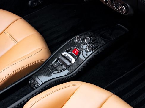 Used 2014 Ferrari 458 Spider RWD image 41