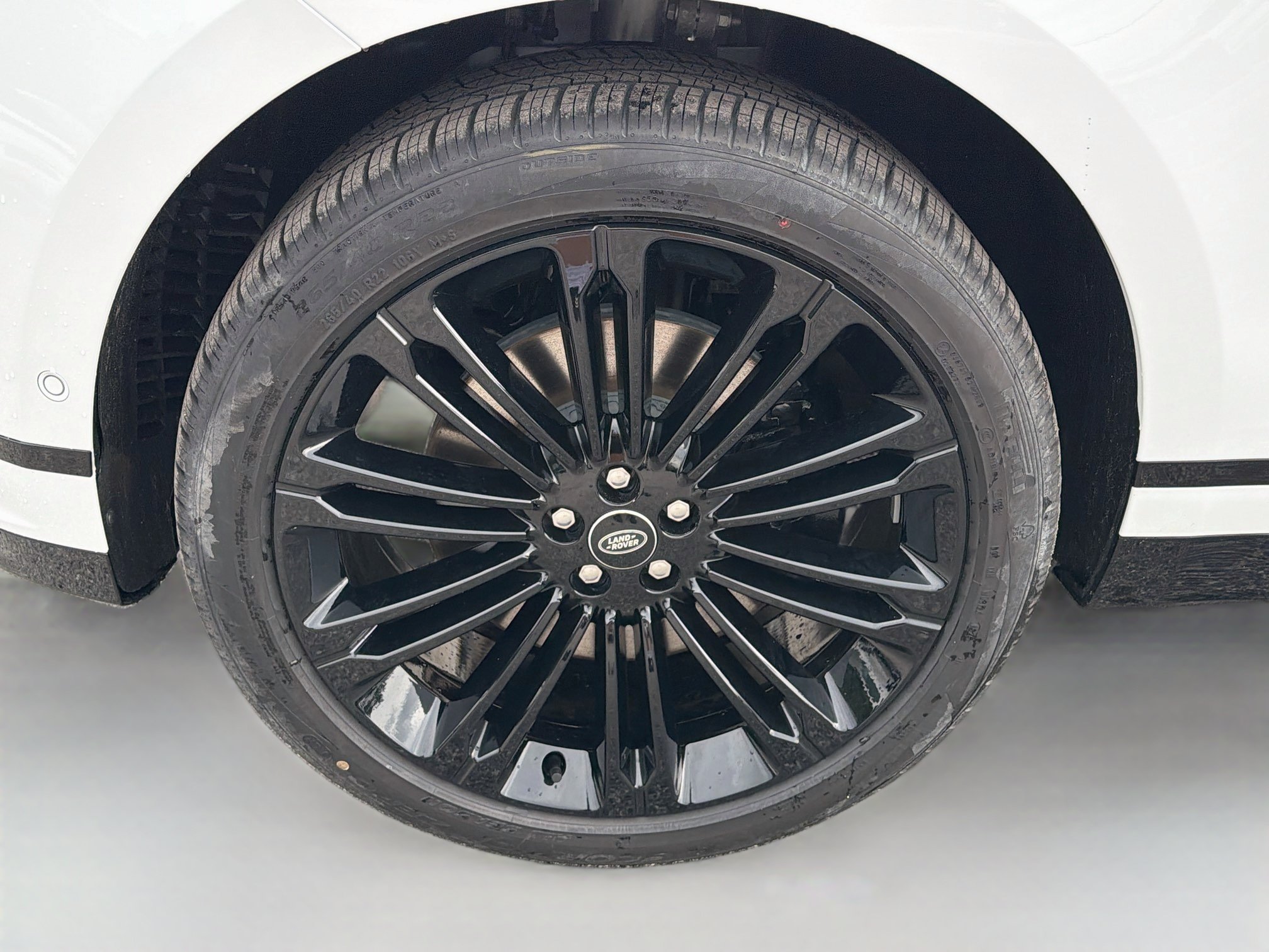 New 2026 Land Rover Range Rover Velar Belgravia AWD/4WD image 40