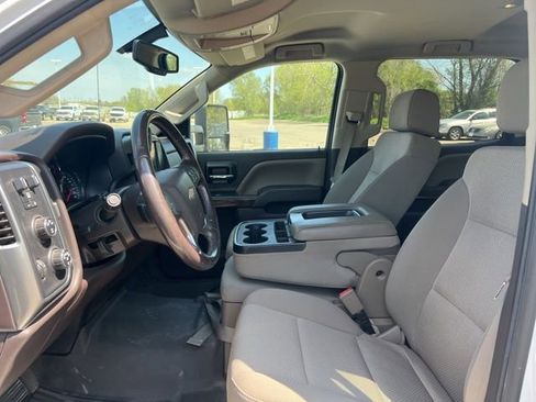 Used 2016 Chevrolet Silverado 3500 LT w/ LT Convenience Package AWD/4WD image 15