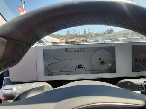 Used 2024 Hyundai Ioniq 5 SEL RWD image 11