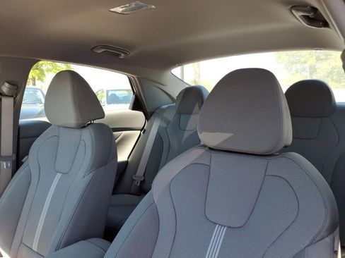 New 2026 Hyundai Elantra SE FWD image 16