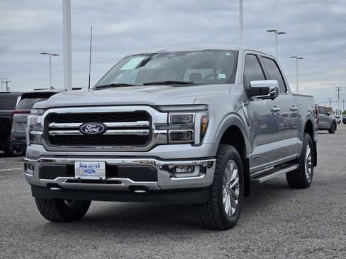 Used 2024 Ford F150 Lariat AWD/4WD image 3