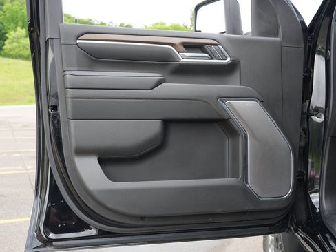Certified 2024 Chevrolet Silverado 3500 High Country w/ High Country Premium Package AWD/4WD image 15