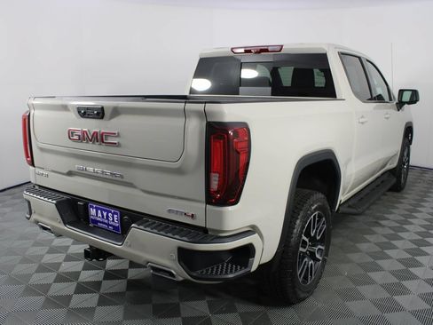 New 2026 GMC Sierra 1500 AT4 w/ AT4 Premium Package AWD/4WD image 29