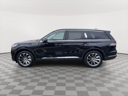 Used 2025 Lincoln Aviator Reserve w/ Illumination Package image 4
