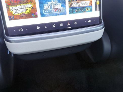 Used 2023 Tesla Model S Plaid image 32