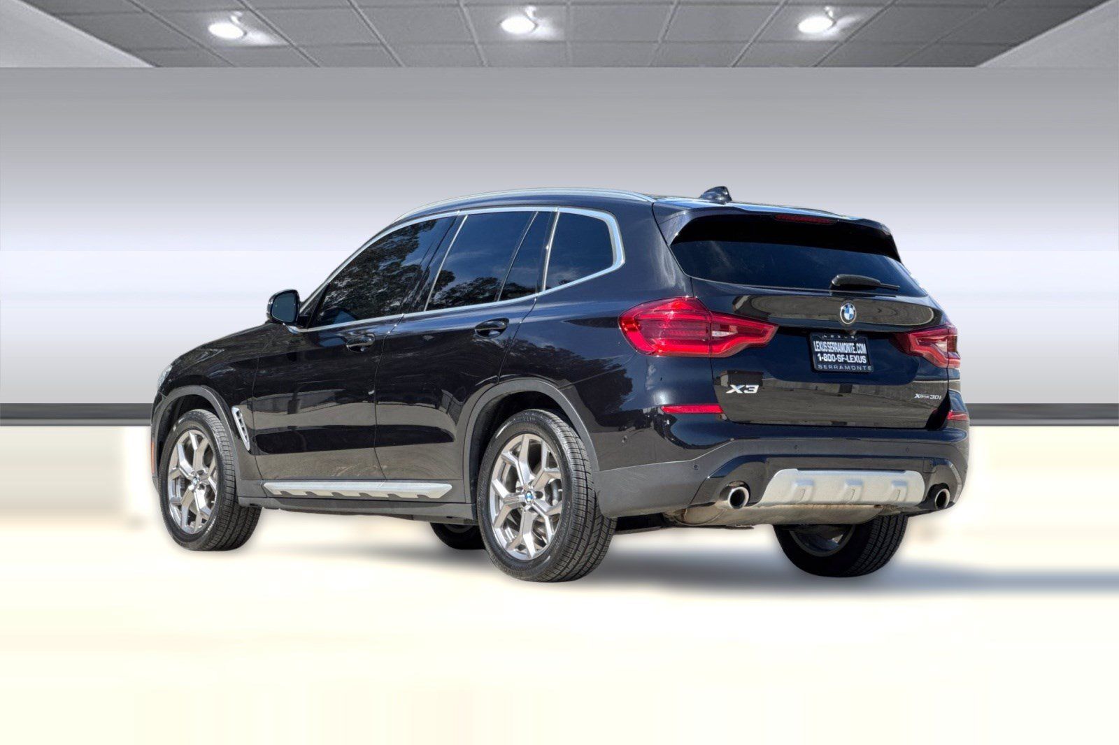 Used 2020 BMW X3 xDrive30i w/ Executive Package AWD/4WD image 3