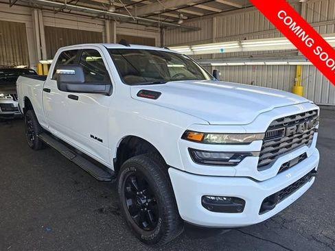 Used 2025 RAM 2500 Big Horn AWD/4WD image 4