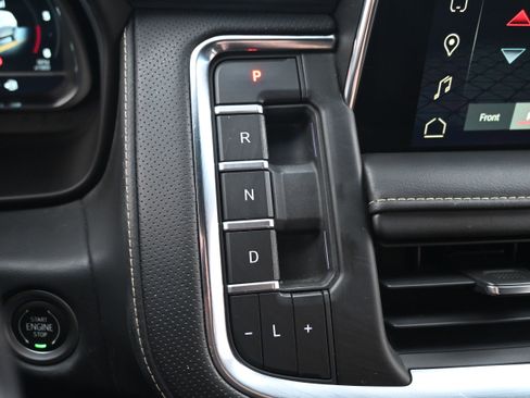 Used 2022 GMC Yukon SLT w/ SLT Premium Package image 21