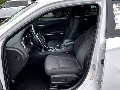 Used 2022 Dodge Charger SXT RWD image 21