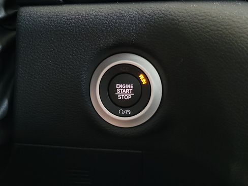 New 2026 Chrysler Pacifica Select FWD image 25