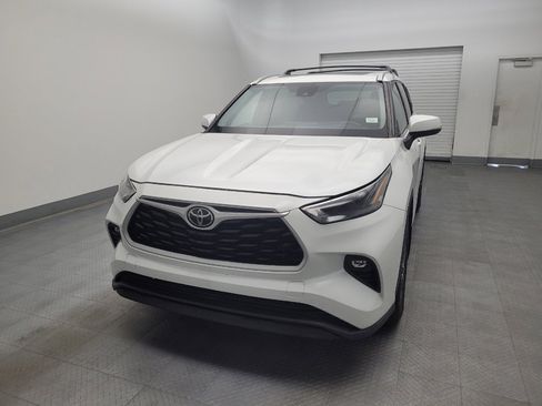 Used 2022 Toyota Highlander XLE image 15