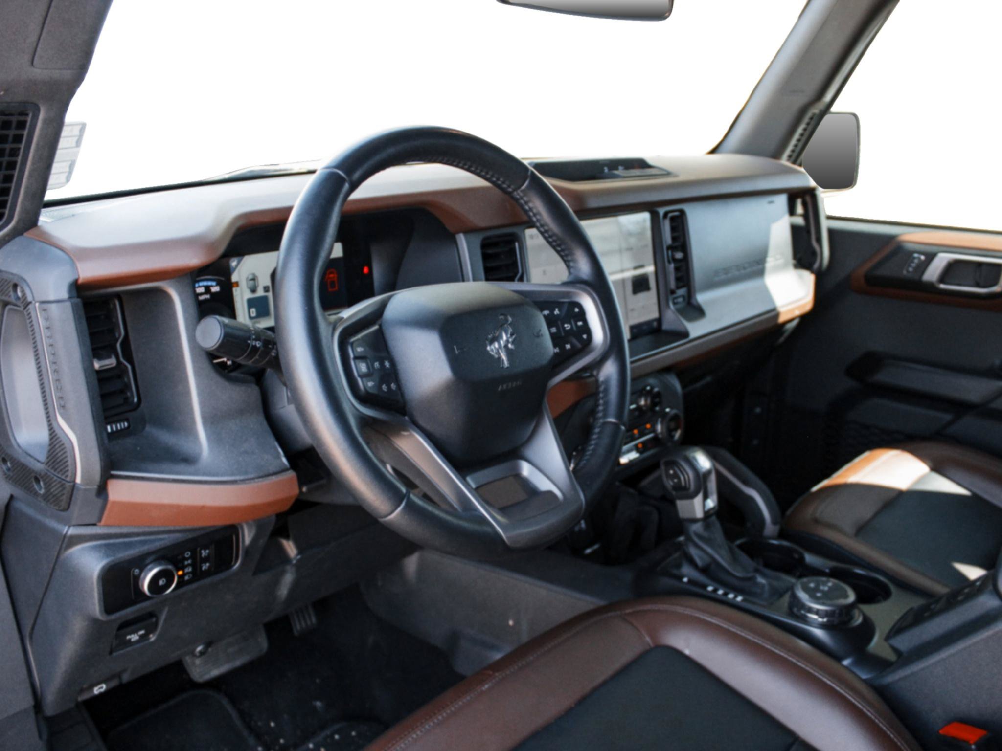 Used 2024 Ford Bronco Outer Banks AWD/4WD image 7