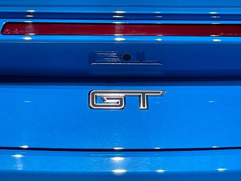 Used 2025 Ford Mustang GT Premium image 38