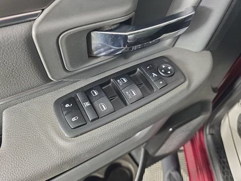 Used 2019 RAM 1500 Big Horn AWD/4WD image 12