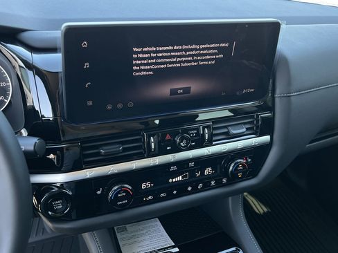 New 2026 Nissan Pathfinder SV image 10