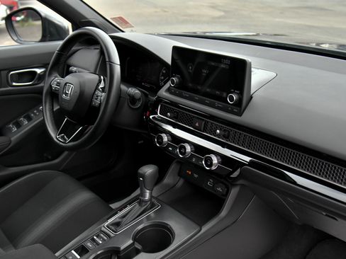 Used 2024 Honda Civic Sport image 40