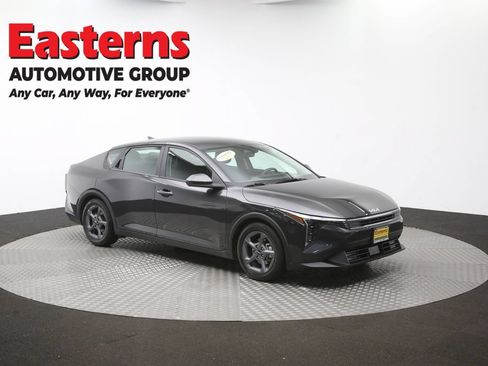 Used 2025 Kia K4 FWD image 47