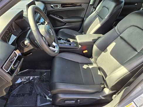 Used 2025 Honda Civic Sport image 10